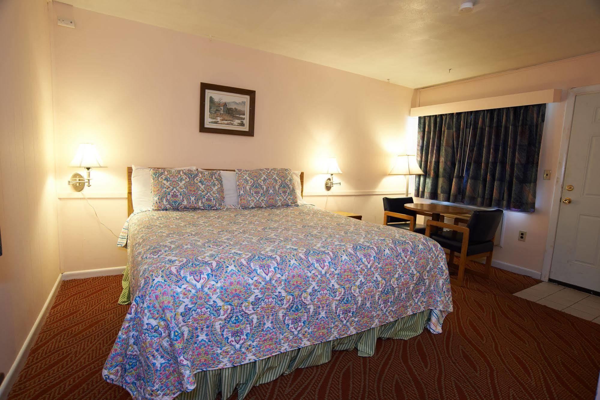 Clinton Motel Экстерьер фото